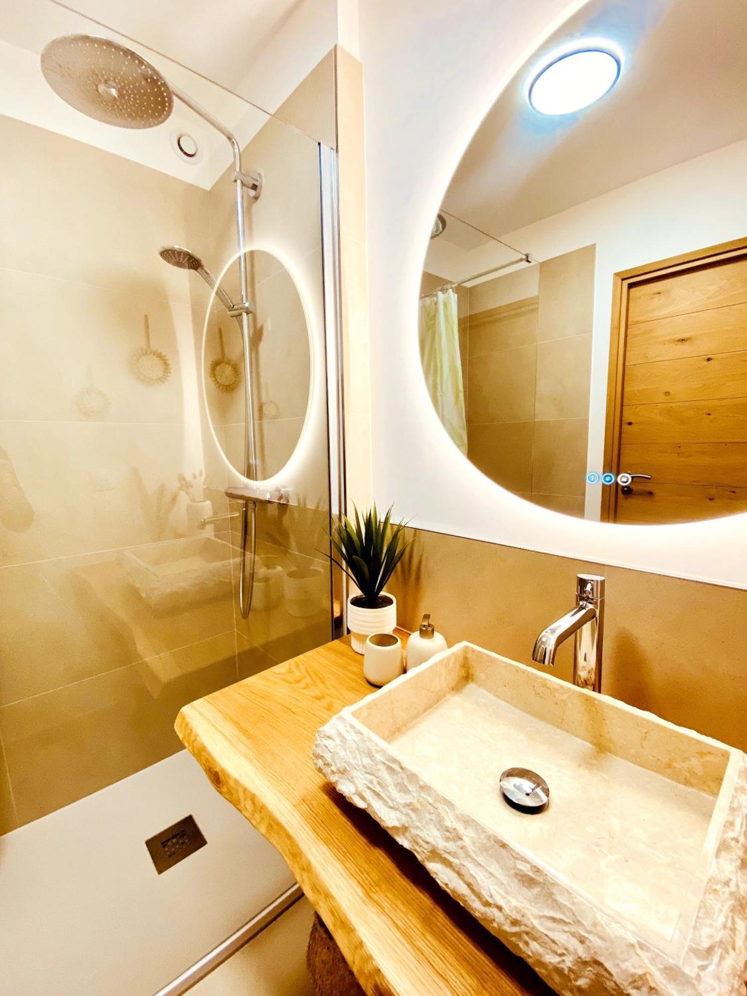 Logement Vue Mer Splendide - Situe A 50 Metres Du Bord De Mer Et 2 Minutes Des Plages - Bandolina Ngoại thất bức ảnh